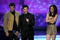 Не трогать! Пост не окончен. Даф.Фотографии с церемонии вручения People’s Choice Awards 2011.