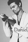  "Daniel Gillies" 12+