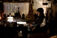 1x04. Lonely hearts ( )