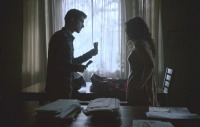 4x11. A Promise To The Dead ( )